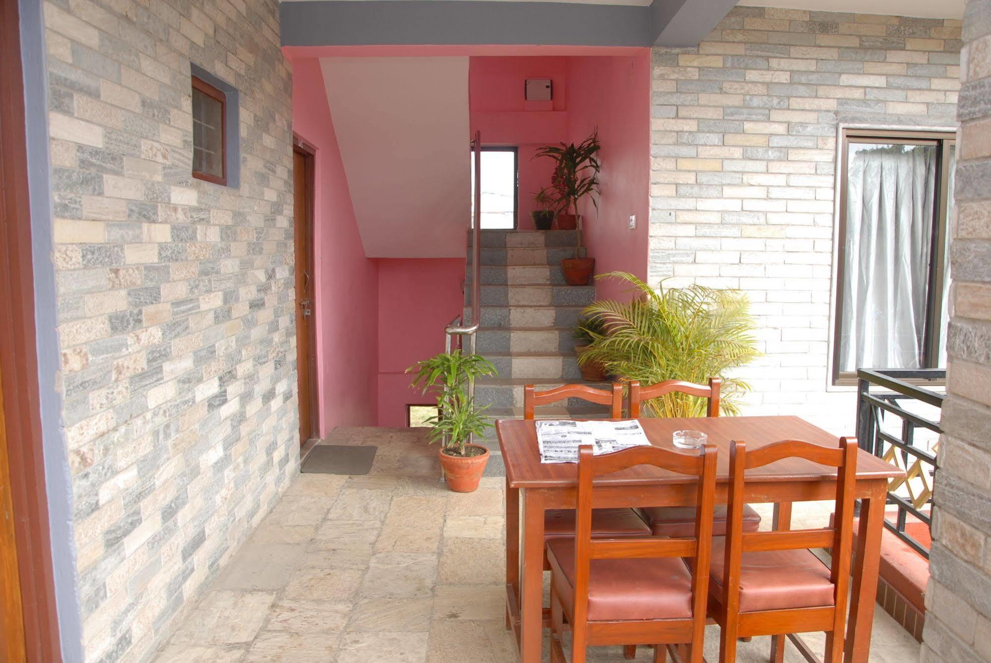 Hotel Glory Garden Pokhara Dış mekan fotoğraf